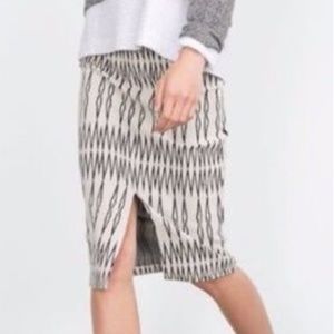 Zara Trafaluc  Aztec Printed Pencil Skirt